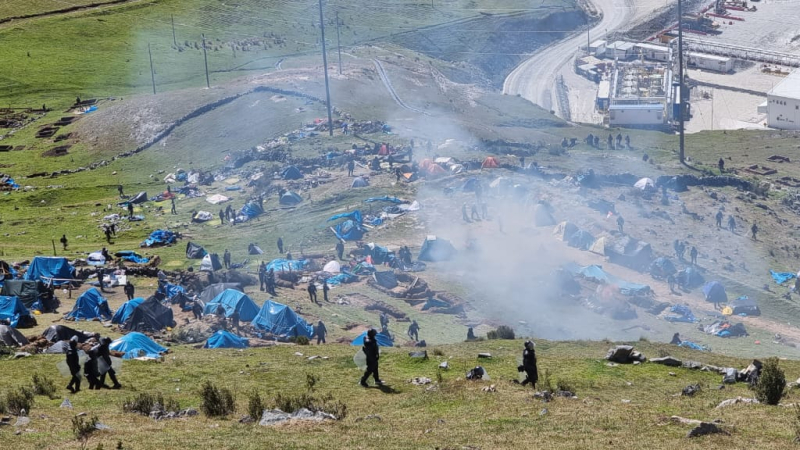 Perú: el gobierno dialogará con comunidades en protesta, pero se niega a levantar estado de excepción