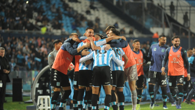 Show de Racing: aplastó a Aldosivi y es el primer semifinalista