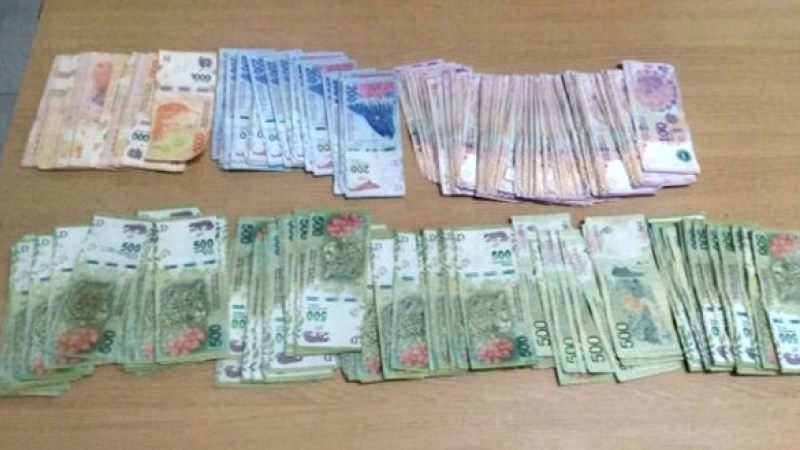 Robó trescientos mil pesos y fue detenido cuando salió a gastarlos