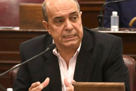 OMAR-SCAREL.jpg