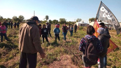 Vecinos y productores se unieron para echar a usurpadores de un campo