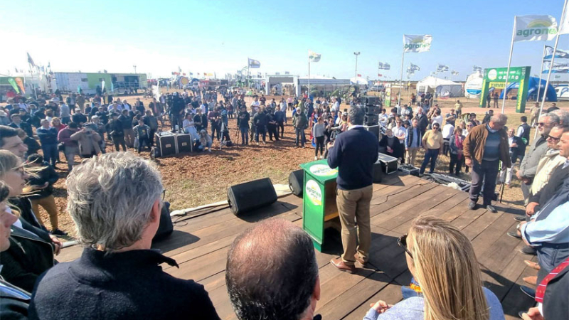 Capitanich en Agronea: "Tenemos que unir esfuerzos para integrar el campo con la industria"