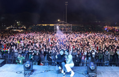 Zoe Gotusso y Maxi Pachecoy encendieron el escenario de la Bienal