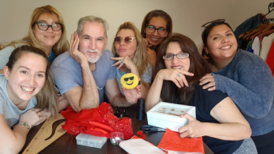 Soberanas en la Bienal: estrella invitada, Flor de la V