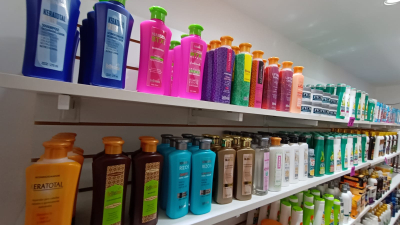 Hay subas de precios y faltantes en los insumos que usan las peluquerías