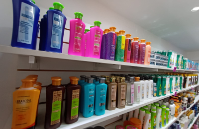 Hay subas de precios y faltantes en los insumos que usan las peluquerías