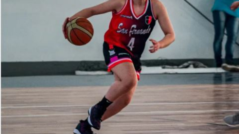 Milagros quiere cumplir el sueño de jugar al básquetbol en la liga europea