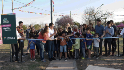 Inauguraron la renovada plazoleta Hipólito Yrigoyen