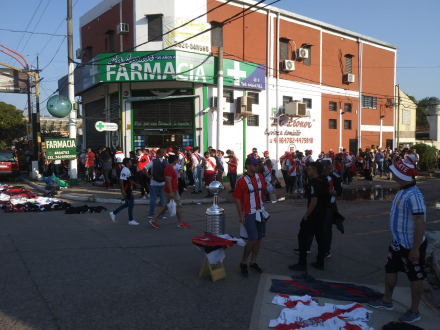 farmacia avenida alvear.jpg