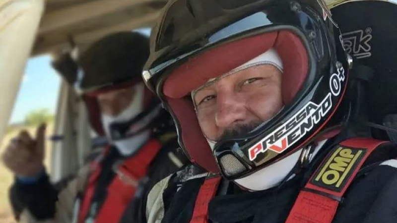 Un campeón de automovilismo acusado de narcotráfico