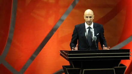 ginobili-en-el-salon-de-la-fama.jpg