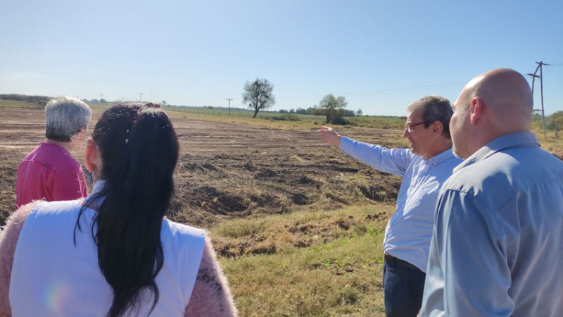 Educación consiguió terreno para construir a nueva la Escuela Primaria 200 de Quitilipi
