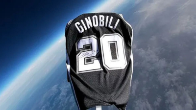 Gran homenaje a Manu Ginóbili: la NBA envió su camiseta al espacio