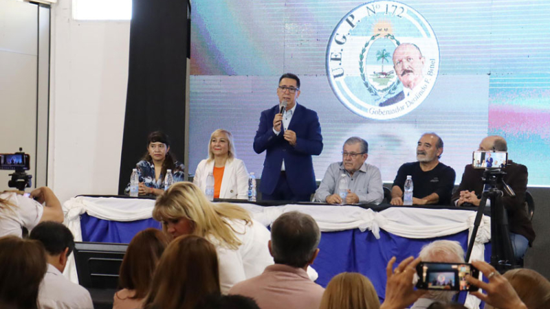 Gustavo Martínez participó en la apertura del Congreso Tecnológico del Gran Chaco