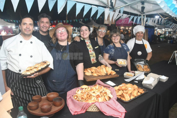 RESISTENCIA VIVE EL FESTIVAL REGIONAL DE LA EMPANADA 🥟