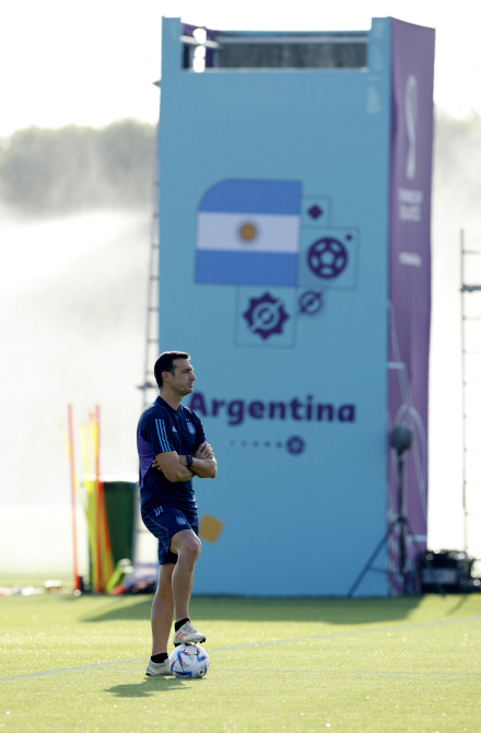 2022-11-21T115111Z_1450782506_UP1EIBL0WX950_RTRMADP_3_SOCCER-WORLDCUP-ARG-SAU-PREVIEW.JPG