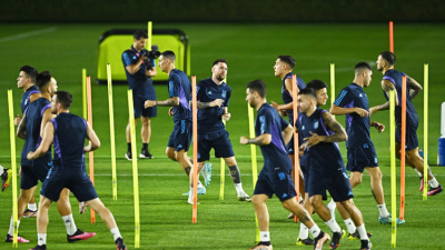 Argentina-Países Bajos, en una batalla táctica por un lugar en "semis"