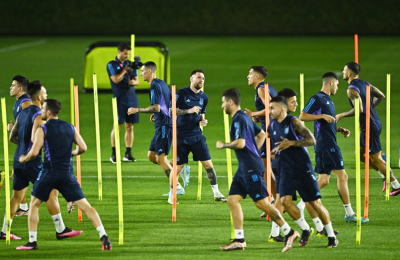 Argentina-Países Bajos, en una batalla táctica por un lugar en "semis"