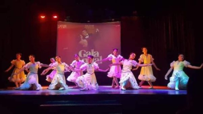 Gala de fin de año de Andrea Duarte en la Fábrica Cultural
