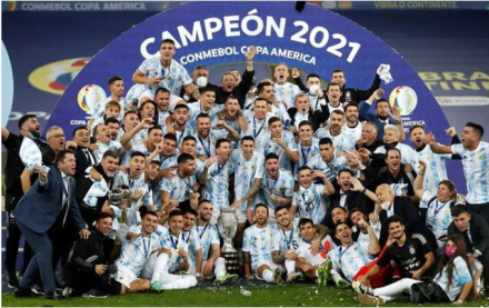 seleccion festejo.JPG