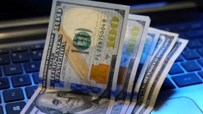 El dólar blue imparable: subió $19 en 5 jornadas y anotó su tercera suba semanal
