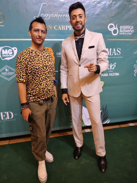 Pietro Glam y el conductor Ricardo Rocha Gauto.jpg