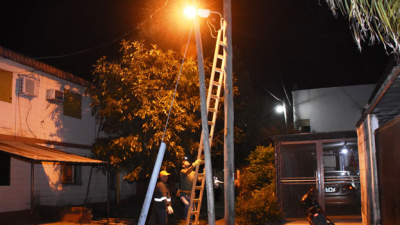 La propuesta de renovar luminarias llegó a otros quince barrios