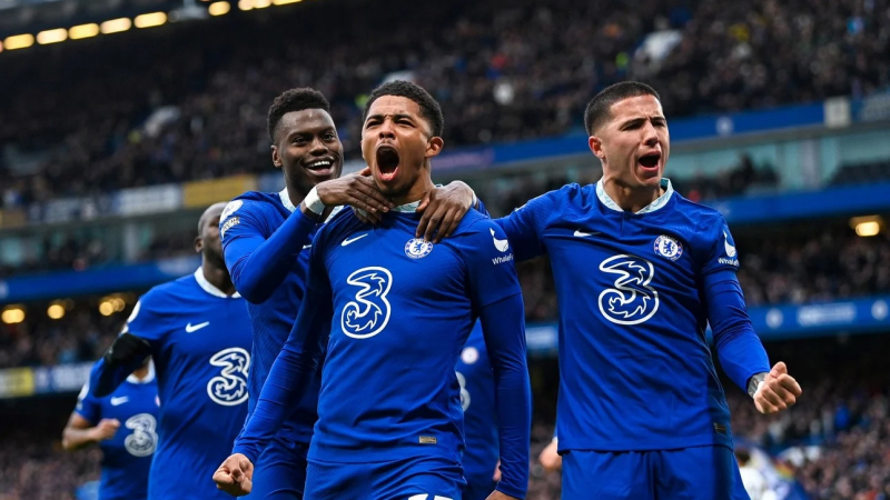 Primer triunfo de Enzo con el Chelsea: vencieron con lo justo al Leeds