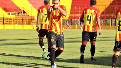 Sarmiento y un triunfazo en Corrientes para iniciar la temporada del Federal "A"