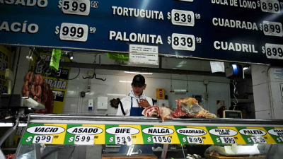 La inflación de febrero fue del 6,6 % y llegó a 102,5 % en un año