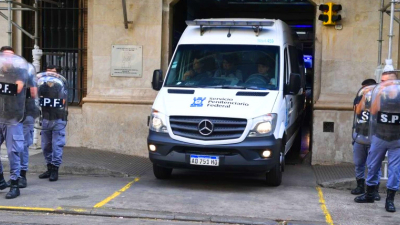 Corazza y los otros tres detenidos por corrupción de menores fueron trasladados a unidades del SPF 