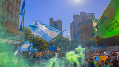 Marcha multitudinaria por el paro de la UPCP