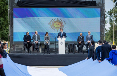 Capitanich llamó a defender la Patria de las corporaciones