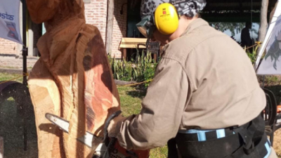 Finaliza un atractivo Encuentro Nacional de Esculturas en Madera