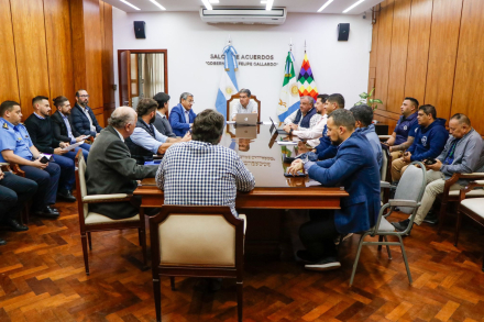 Capitanich fuerzas policiales.jfif