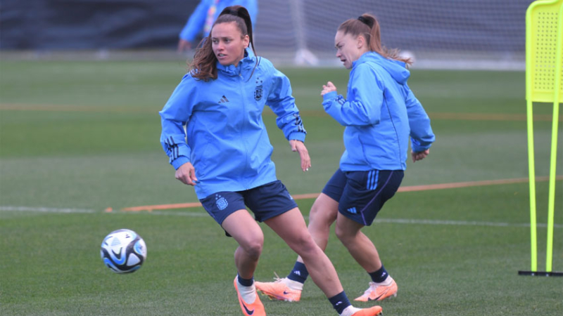 Argentina va por el primer triunfo en la historia de los Mundiales femeninos