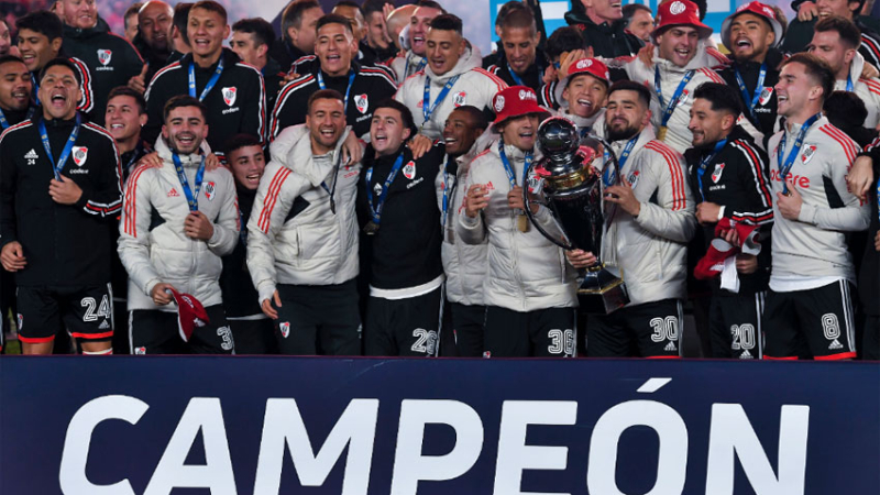 La atracción de la Liga: título, clasificación a copas y descensos