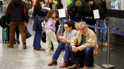 Más de 50 vuelos afectados por la tormenta eléctrica que se abatió sobre Aeroparque y Ezeiza