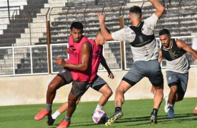 For Ever ante Riestra, con la necesidad de sumar para escaparle al descenso