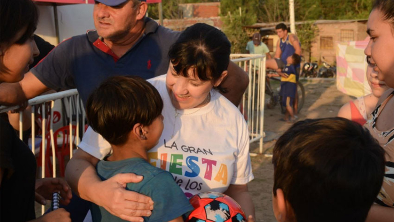 Cuesta se comprometió a garantizar los derechos de las niñas y los niños
