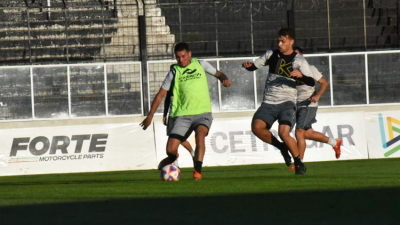 For Ever quiere salir de la zona de promoción ante Ferro