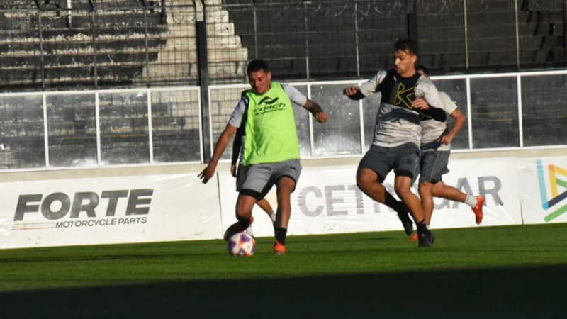 For Ever partió a Jujuy y se perfila un par de variantes