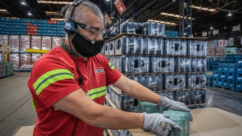 El Gobierno anunció el pago de una suma fija de $60.000 para trabajadores privados y estatales