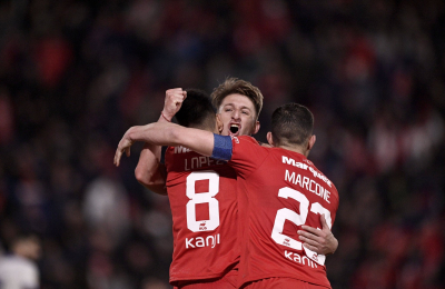 En el debut de Carlos Tevez, Independiente derrotó 2-1 a Vélez