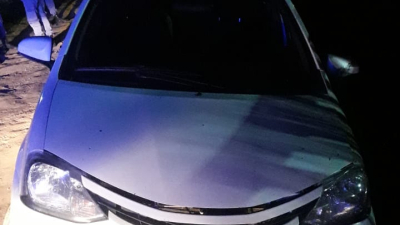 Dejó la llave del auto en el baúl, se lo robaron y la policía lo recuperó a las pocas horas