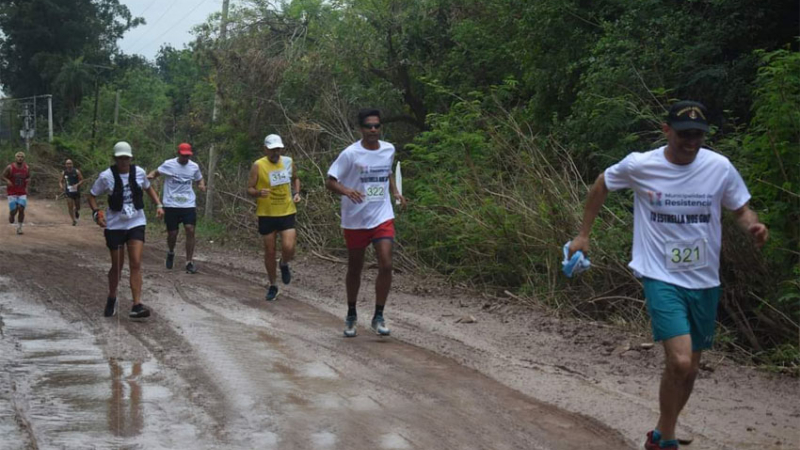 Más de 300 corredores participaron del cross urbano en homenaje a German Ríos