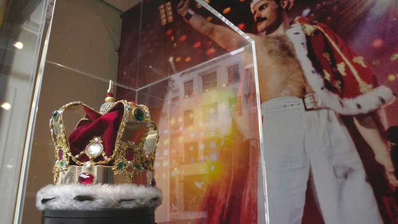 Millonaria subasta de los objetos de Freddie Mercury