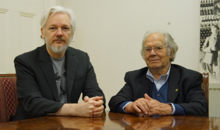 Stella-Julian-Assange2.jpg