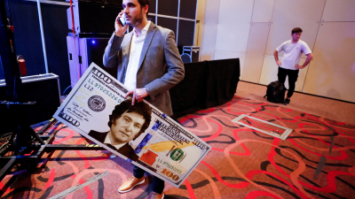 Haga patria, compre un dólar y vaya a votar