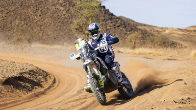 Benavides, victoria en las motos y podio